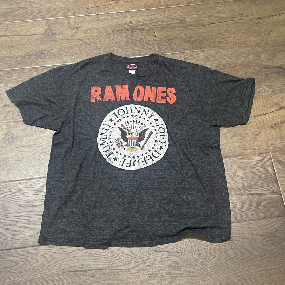 Ramones T-shirt